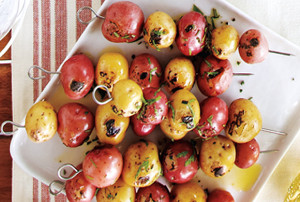 Herbed-Mini-Potato-Skewers5801339015451